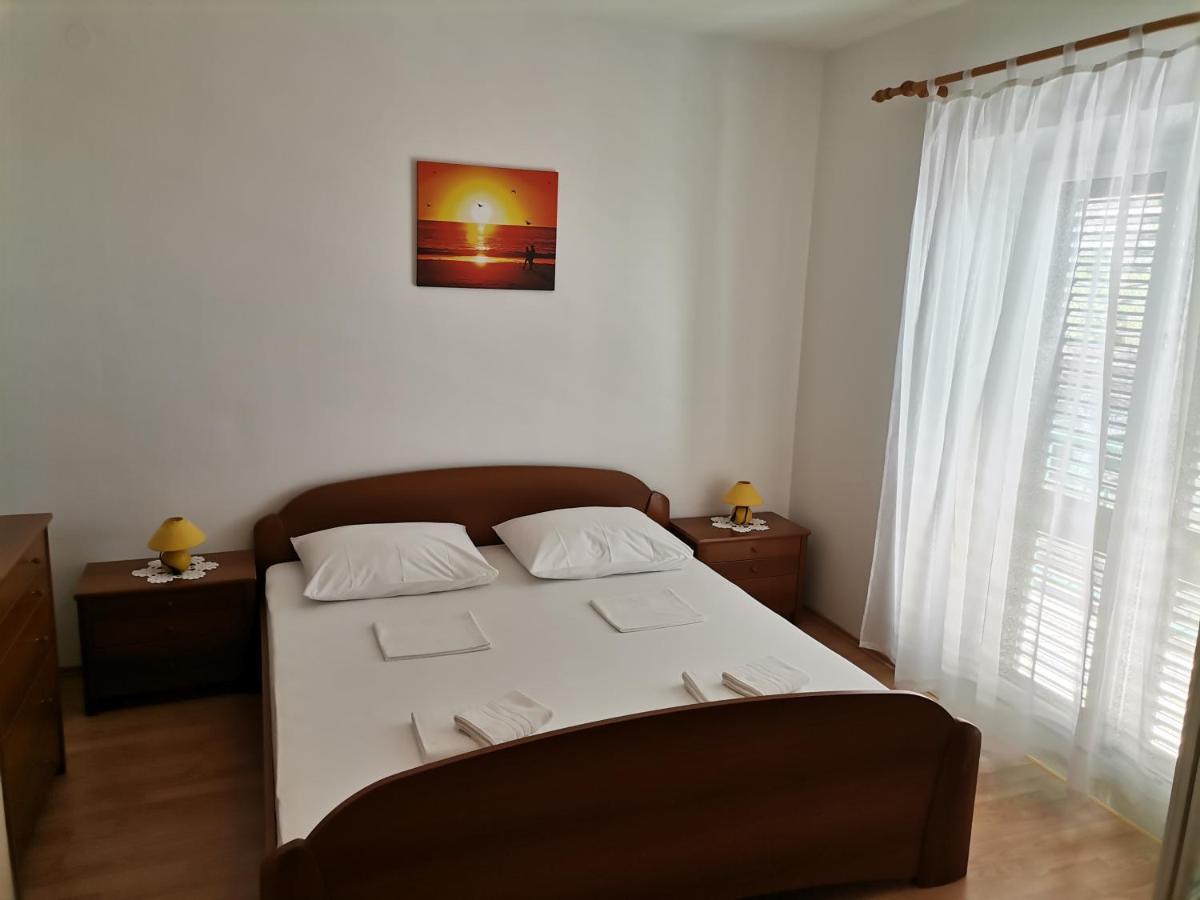Matko 1 Apartman Bol Kültér fotó